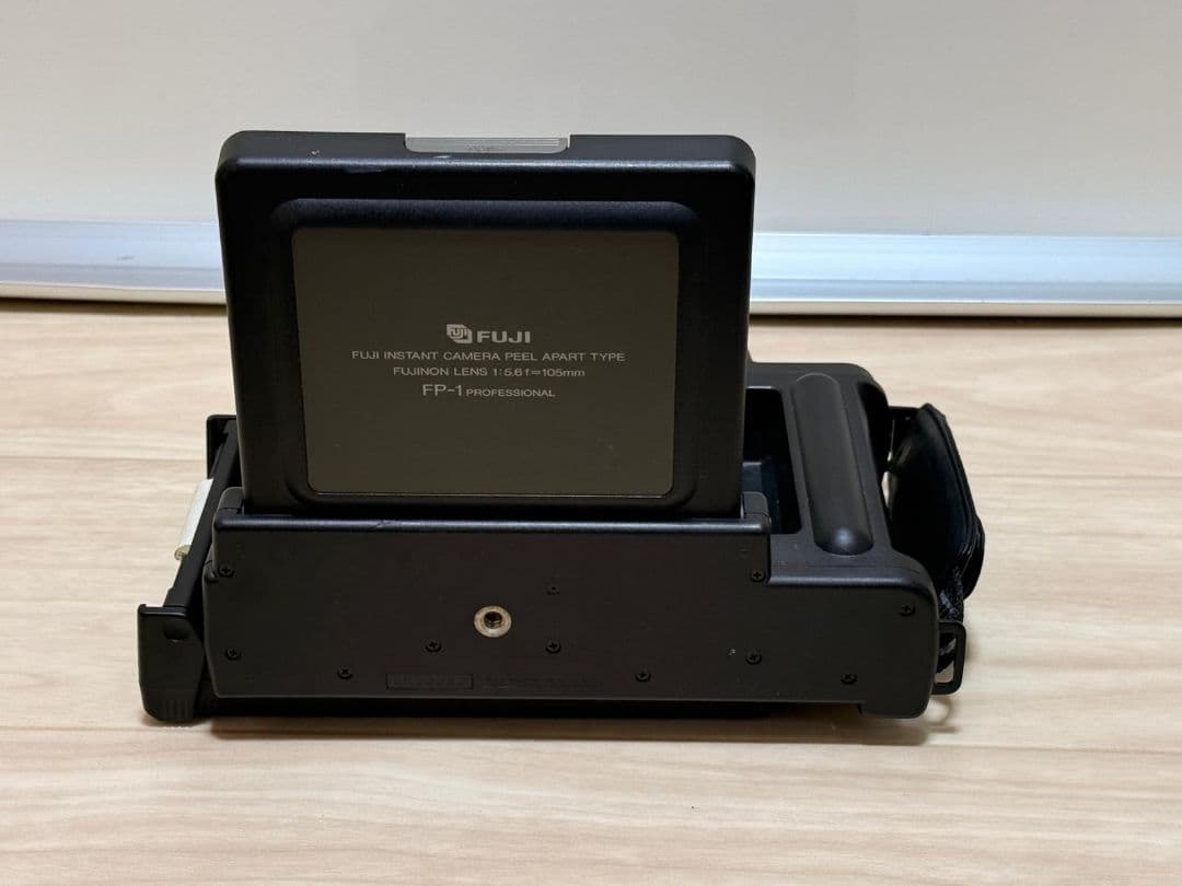 FUJI インスタントカメラ 1:5.6 f=105mm FP-1