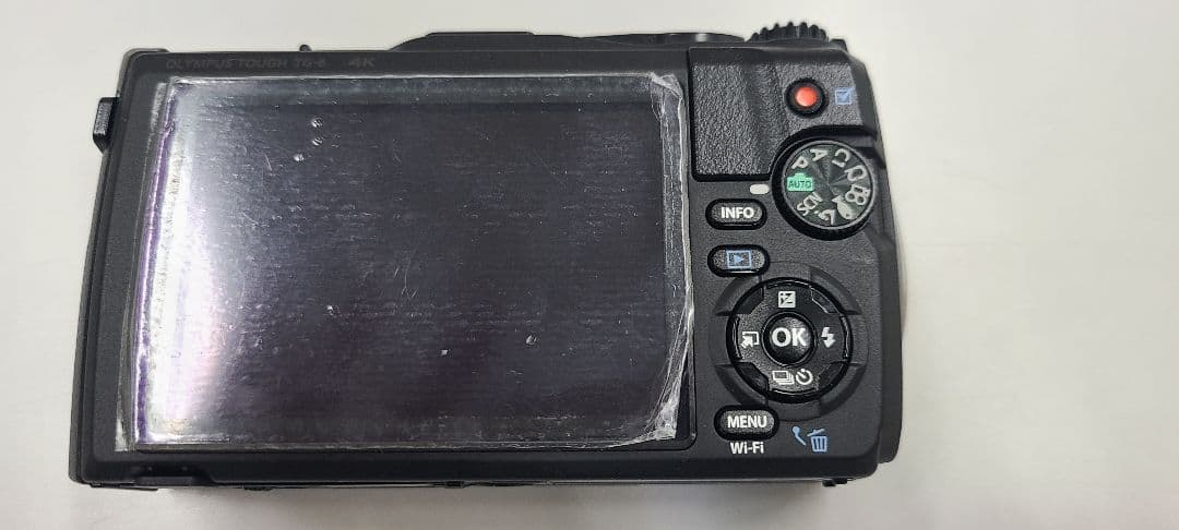 ★OLYMPUS　デジカメTG-6