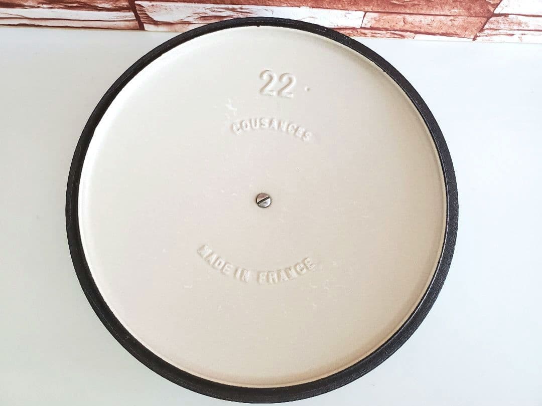 【希少品/幻セール】クーザンス　両手鍋　ダークブラウン　22cm