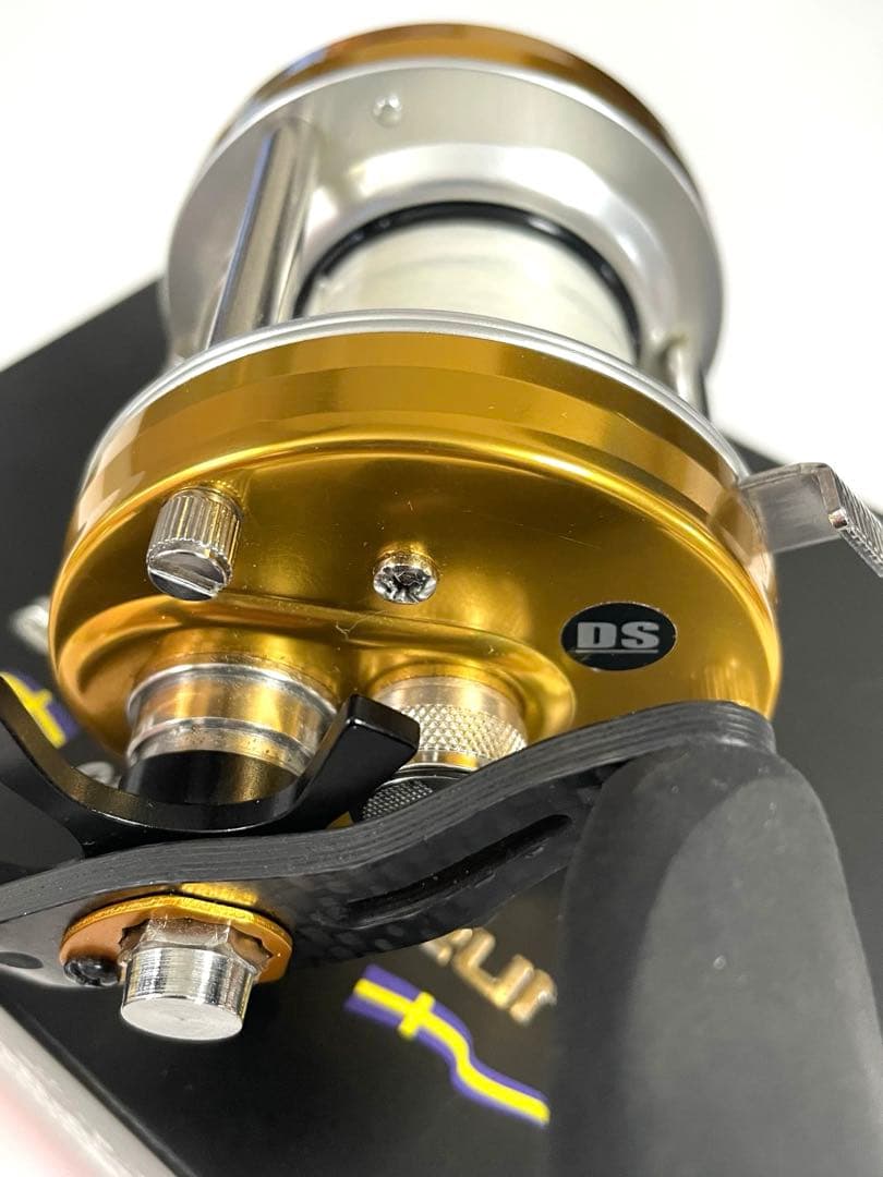 ABU×ディスプラウト×福田 アンバサダー5501CS ROCKET ゴールド