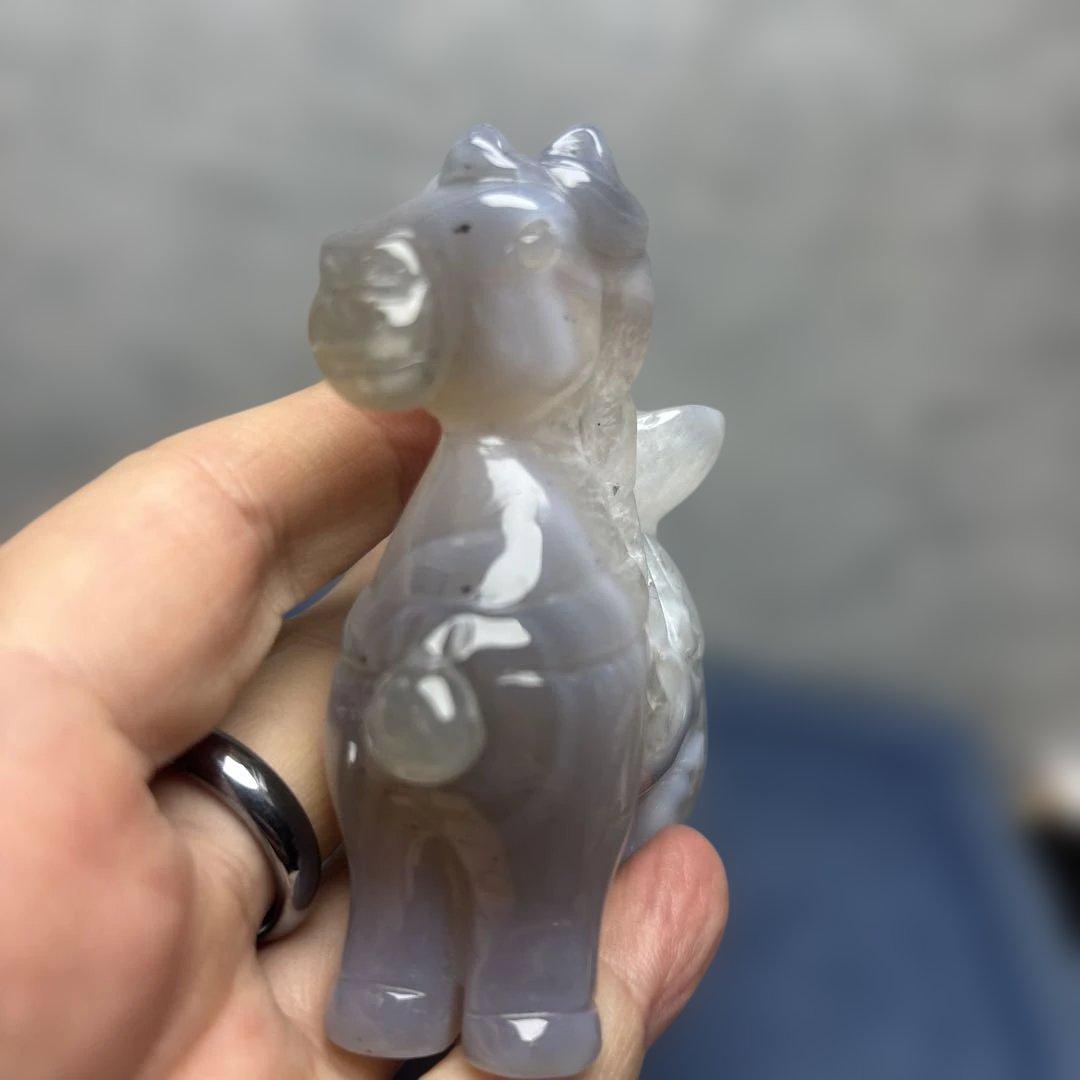 最高品質瑪瑙　馬の置き物　台付き　12-2