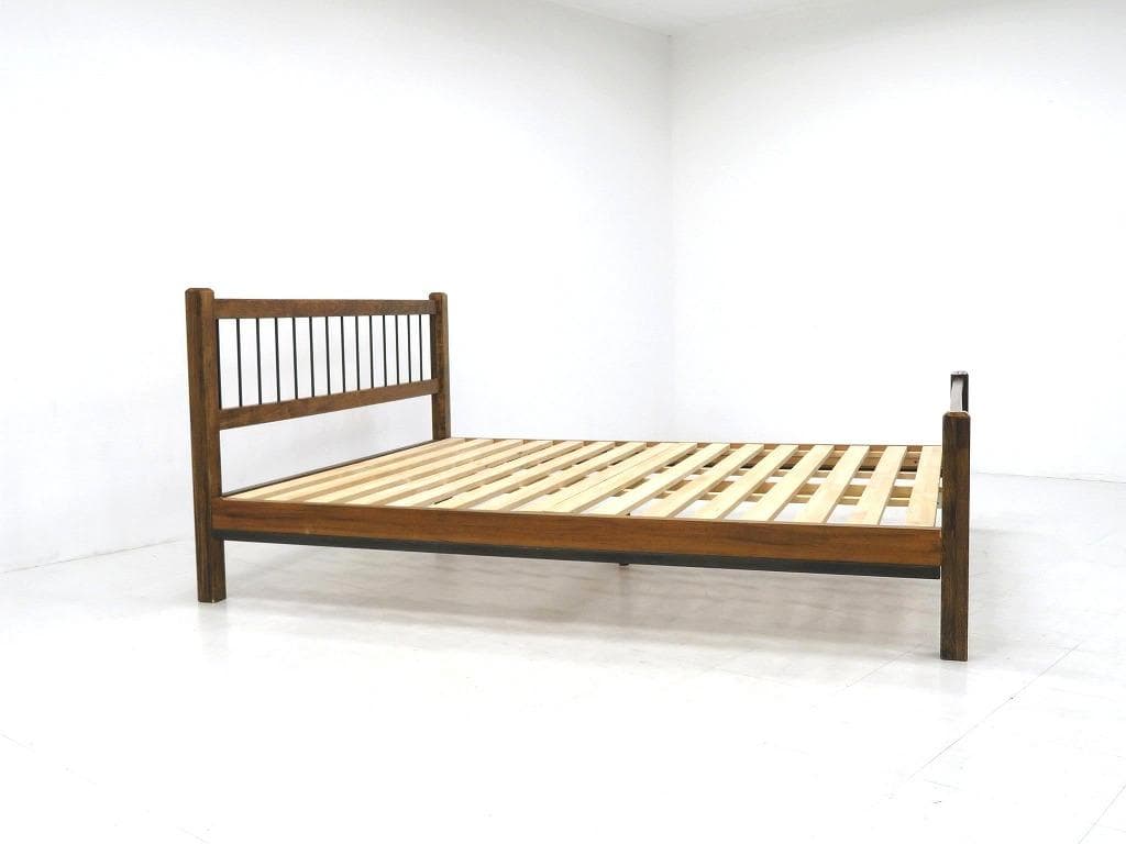 展示品　アクメ　クイーンベッド　ベッドフレーム　ジャーナルスタンダード