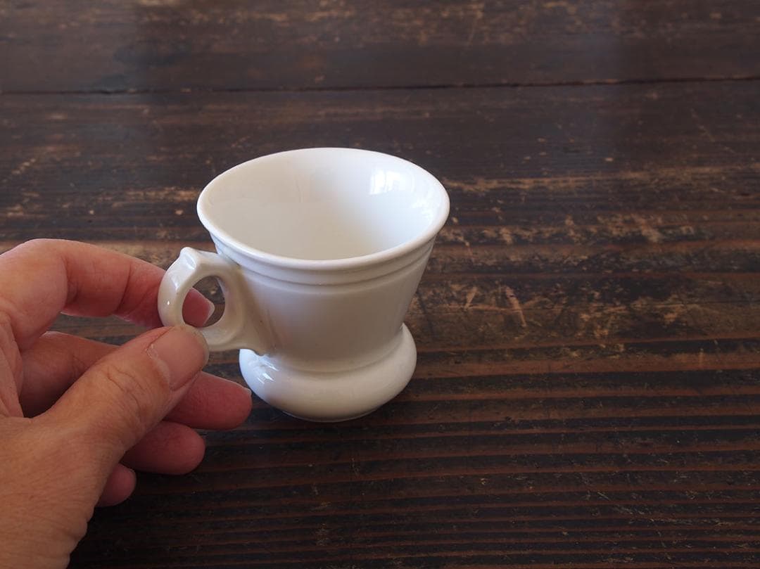 白いブリュロカップ 陶器 ビストロ 厚底カップ コーヒーカップ /K410