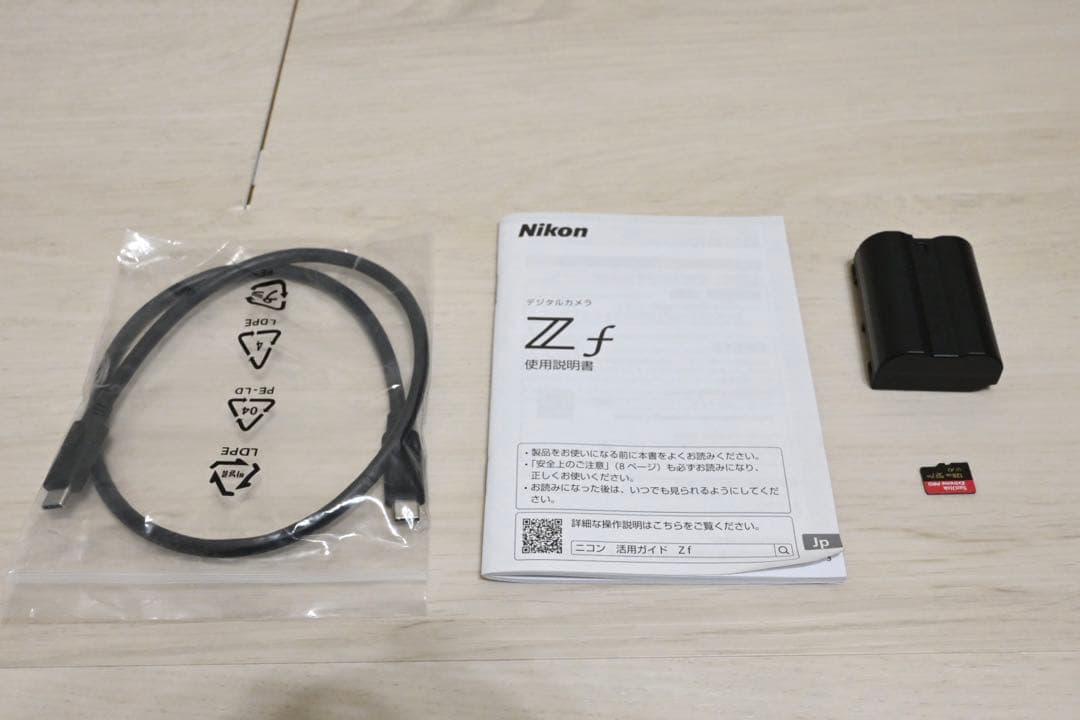 Nikon ニコン Zf ボディ