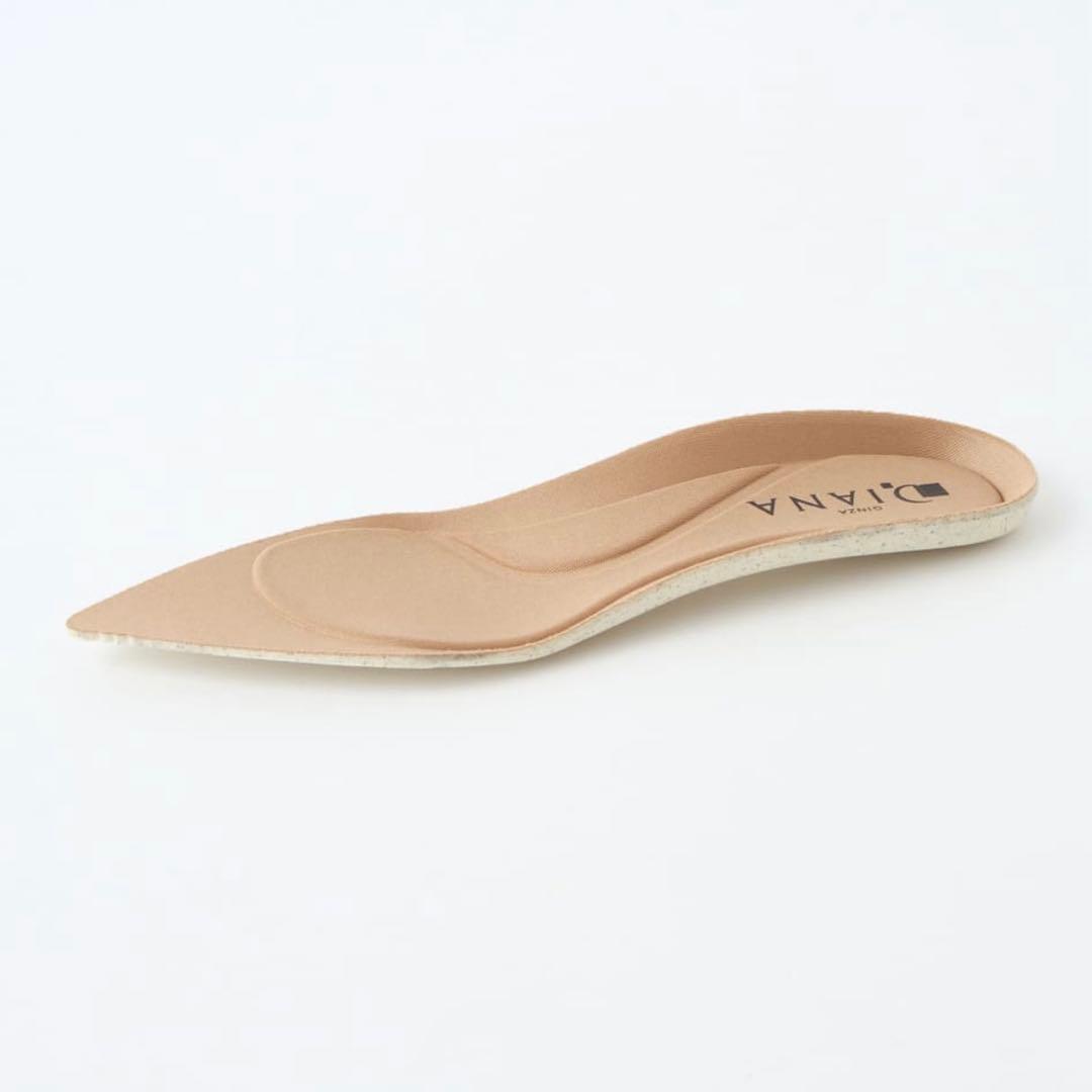 限定値下げ中 極美品 diana ビジューバックル付きニットブーツ 23.5cm