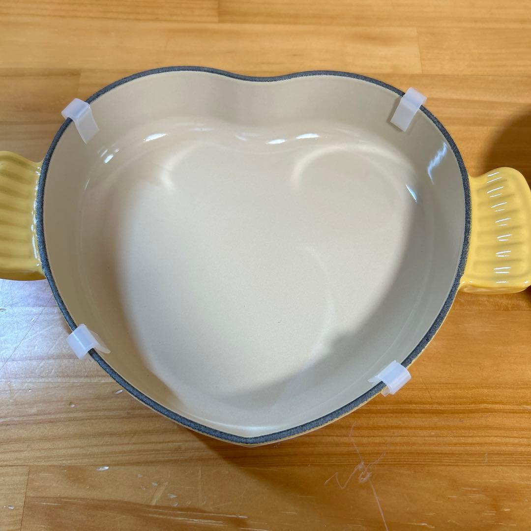 ルクルーゼ　ダムールディッシュ　ハート　ハート型鍋　浅鍋　両手鍋　ハニー