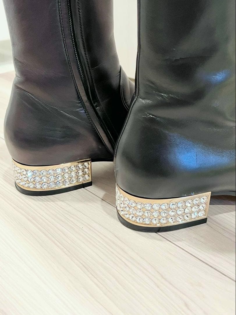 (♡ あずき♡)グッチ　黒レザーショートブーツ クリスタル装飾　36cm