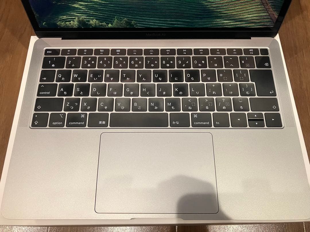 【美品】Apple MacBook Air 13インチ 日本語キーボード