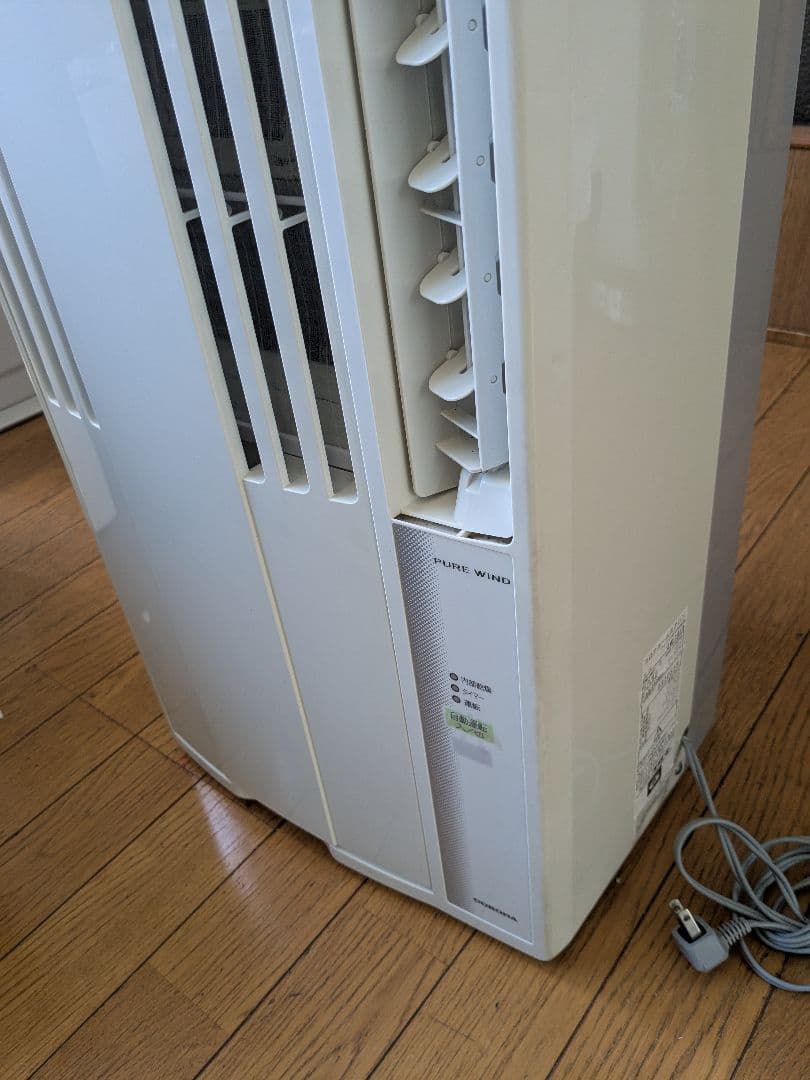 コロナ　窓エアコン　2015年製　枠、付属品は新品未使用