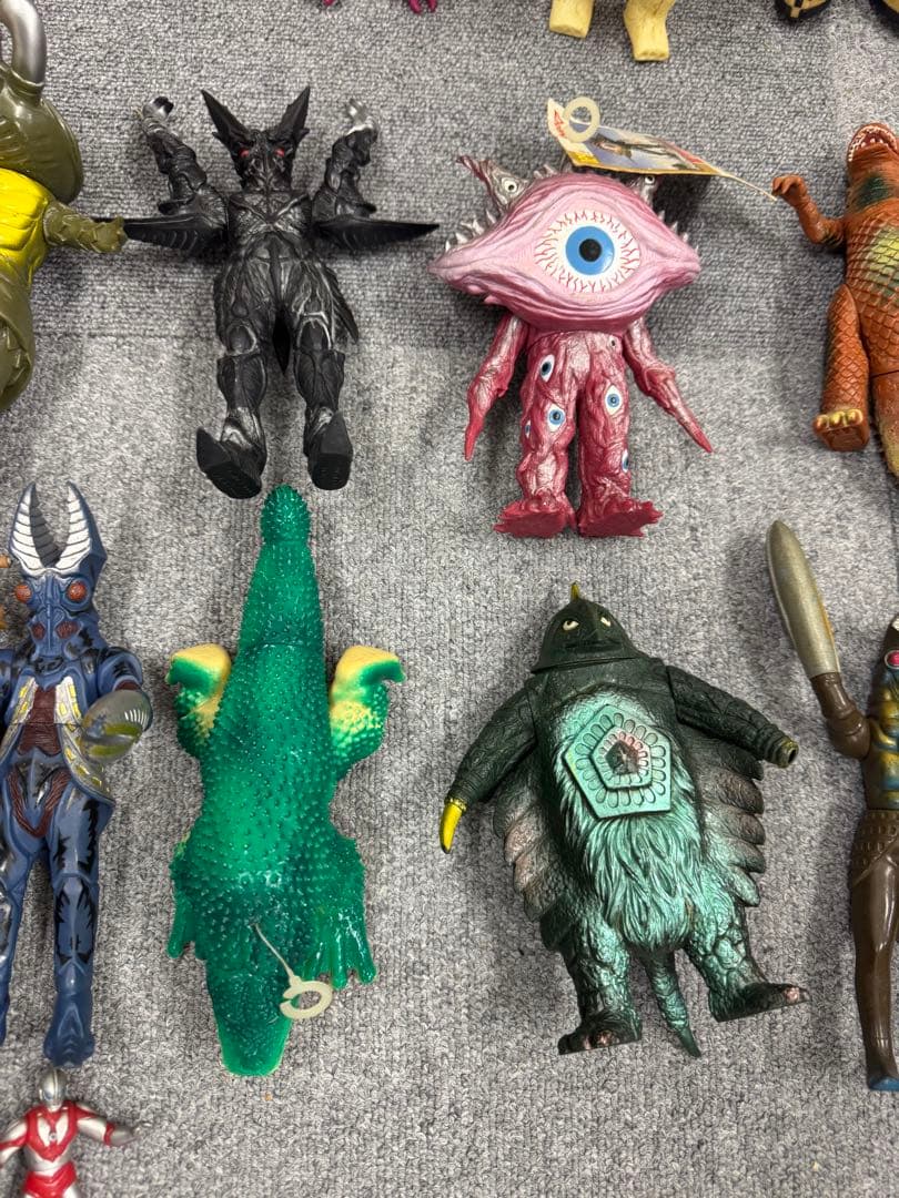 特撮ソフビ大量　約50体 まとめ売り　ソフビ　フィギュア　ゴジラ　ウルトラ怪獣
