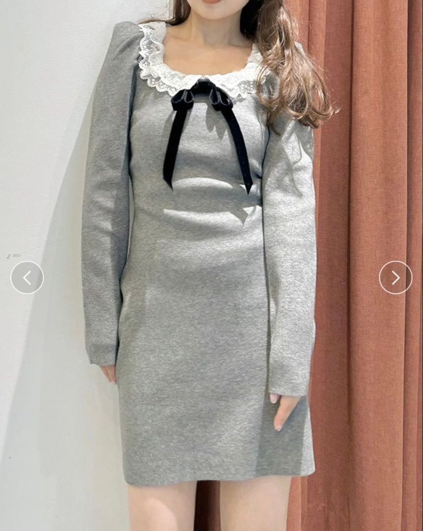 【※ウサギオンライン限定商品】SNIDEL フリルネックニットワンピース