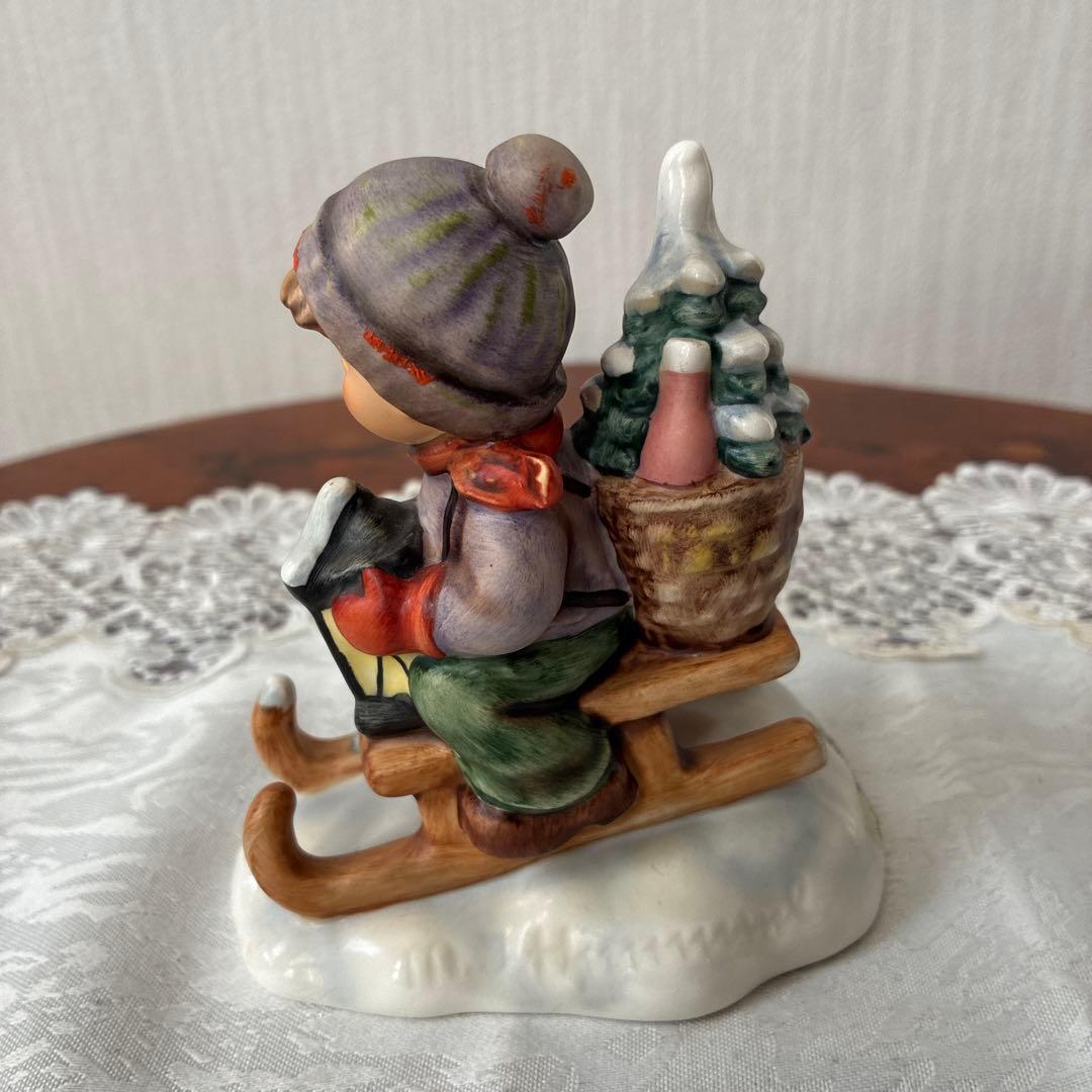 フンメル人形　「クリスマスに乗る」ドイツ・ゲーベル