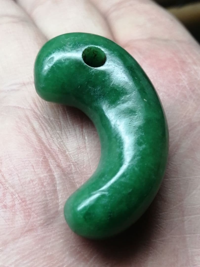 ★古墳期『糸魚川翡翠勾玉』出土品。4.8cm【超琅玕翡翠】最高峰の巨大勾玉です。