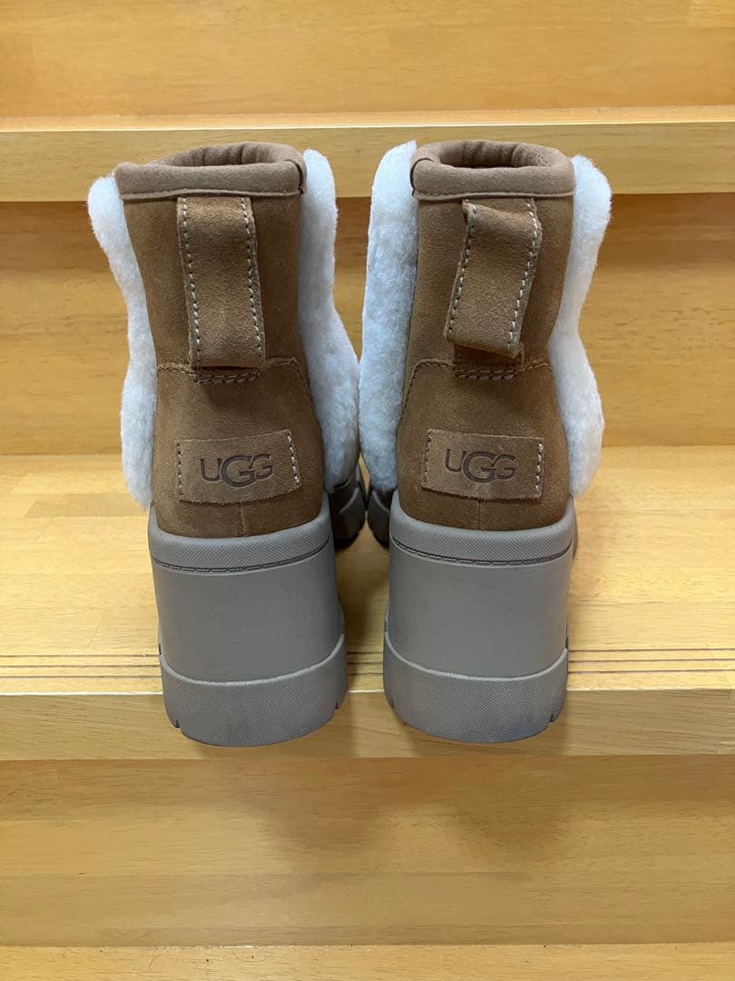 すし！UGG Brooklyn Sunburst