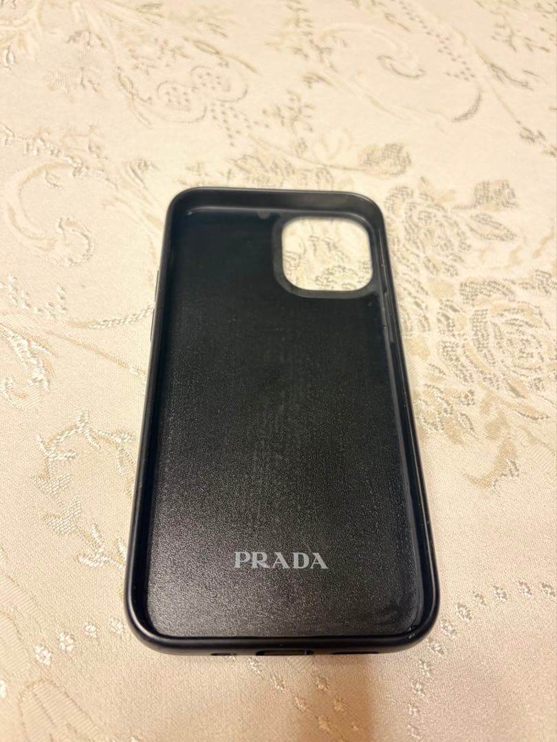 PRADA サフィアーノ レザー 12mini iPhoneケース
