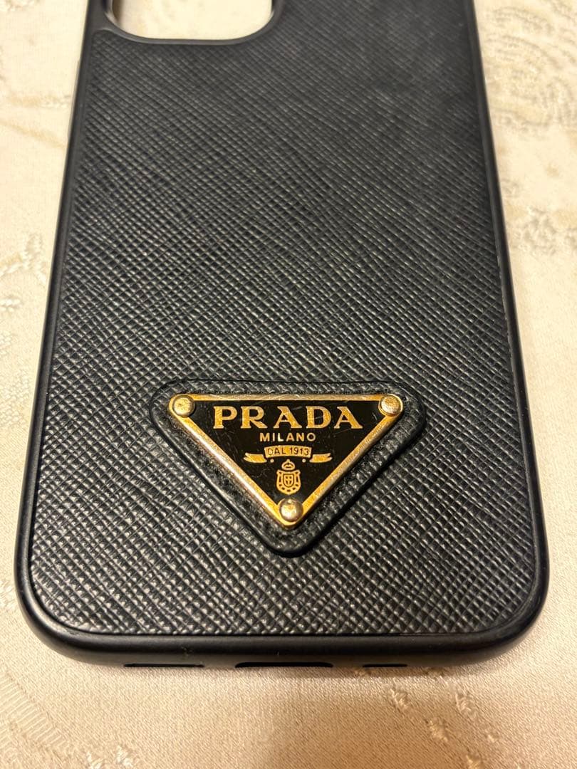 PRADA サフィアーノ レザー 12mini iPhoneケース