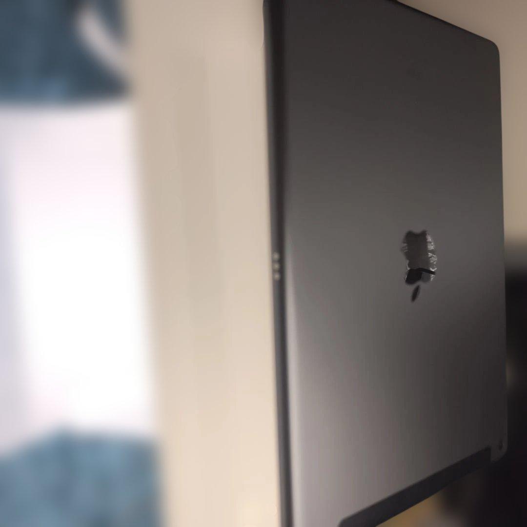 h*l様 iPad 第8世代 32GB セルラーモデル 32GBスペースグレイ