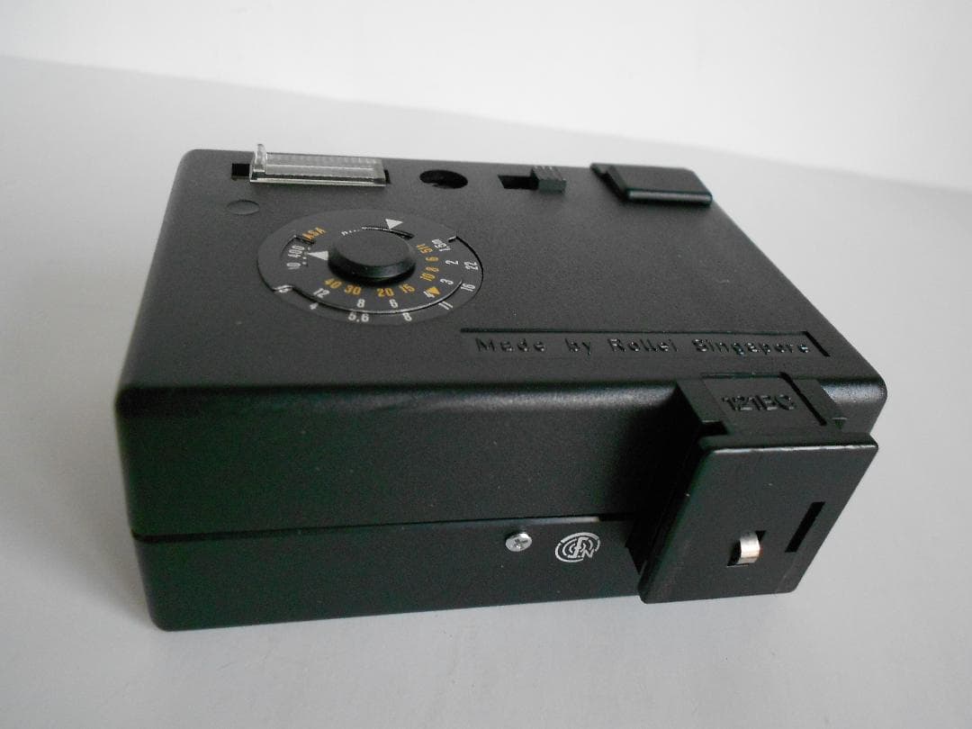 d*7様 美品　ローライ35S　フラッシュ121BC　革ケース付　ブラック　希少