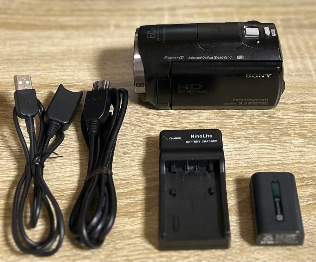 【美品】SONY ハンディカム HDR-CX670 9.2MP 購入後すぐ発送！