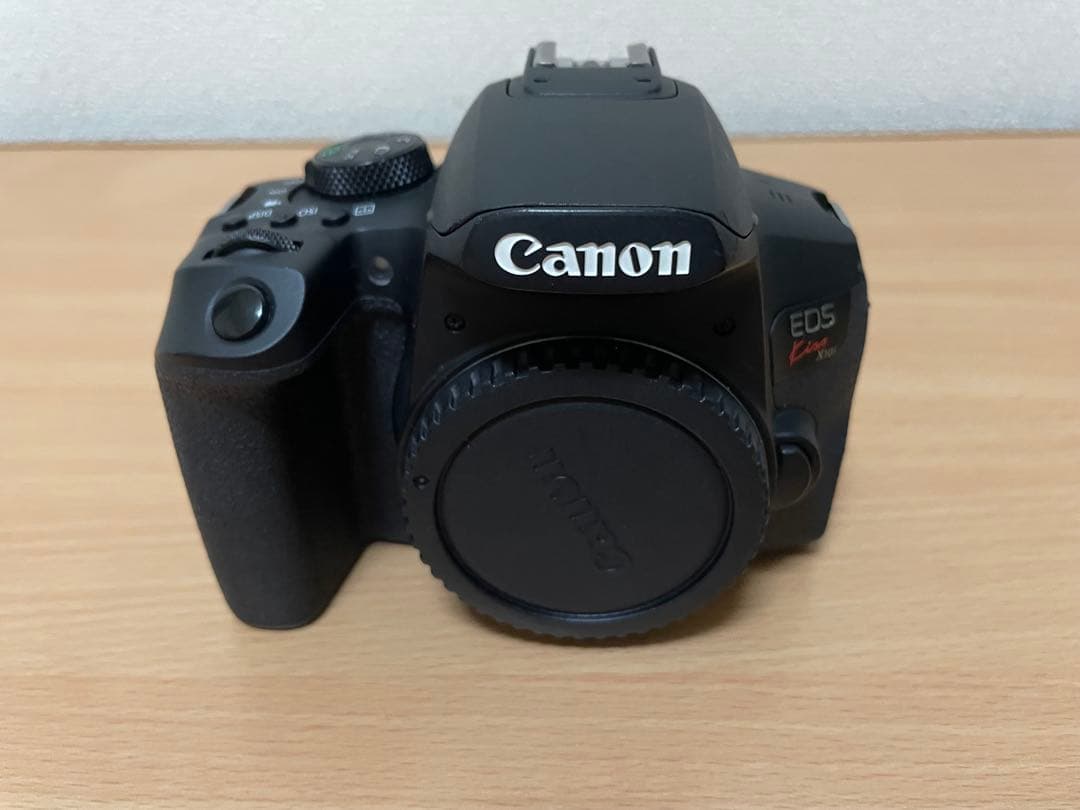 EOS Kiss X10i・ボディー本体標準　広角　望遠　バッテリーセット