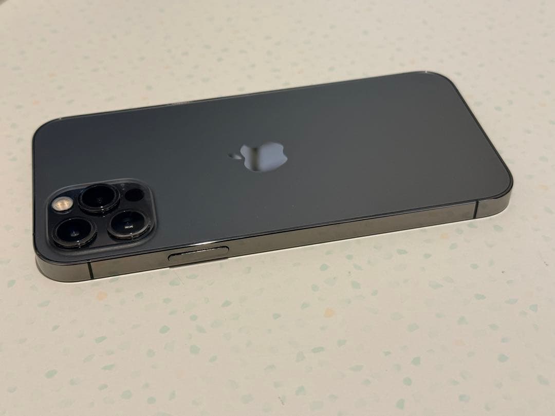 Apple iPhone 12 Pro グラファイト　128G 国内SIMフリー