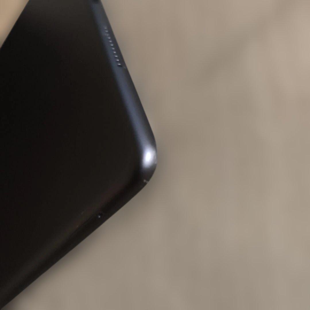 H*f様 iPad Air第3世代/64GB .Wi-Fi + Cellular