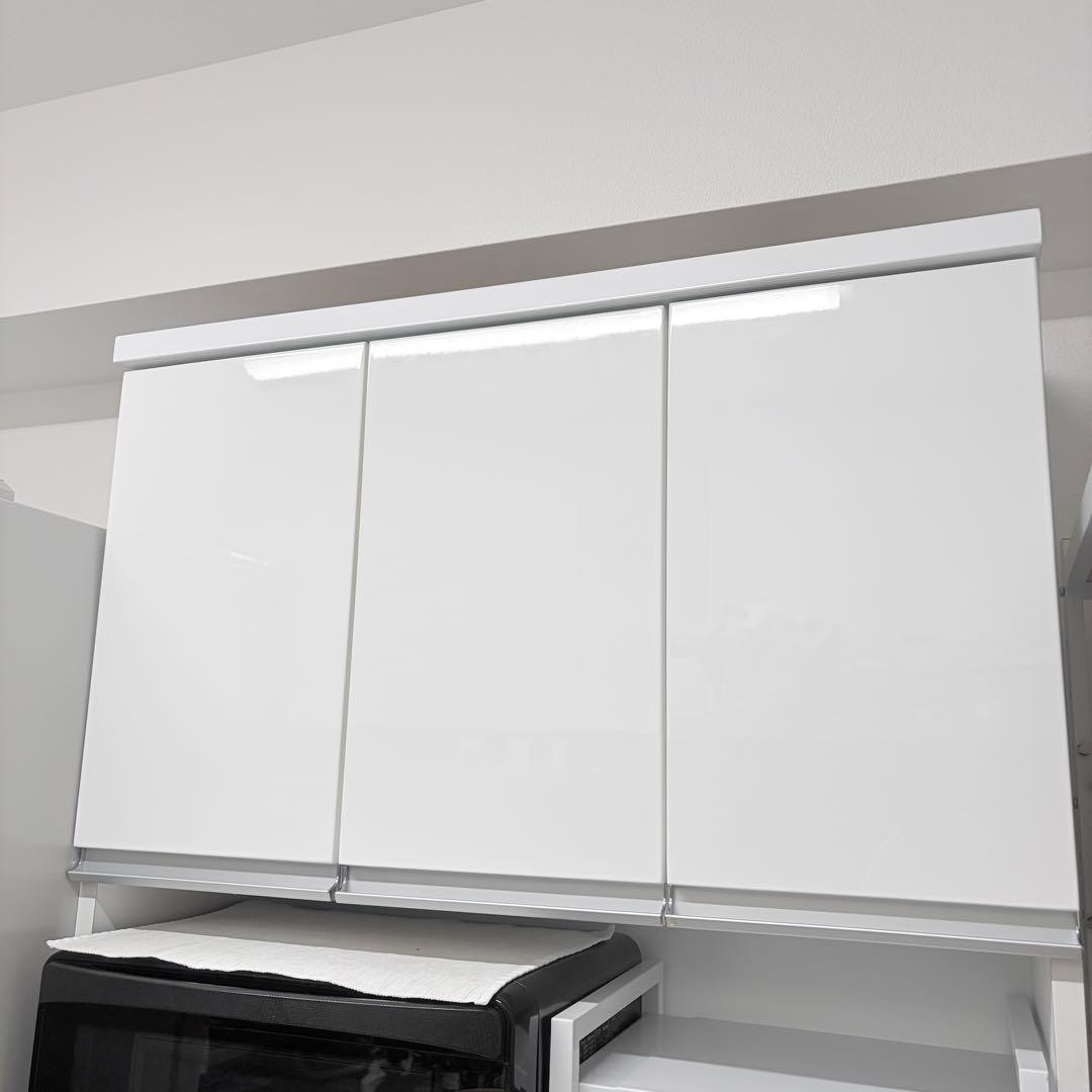 年末大幅値引！ ニトリ UV鏡面 食器棚 90 レジューム キッチンボード 高級