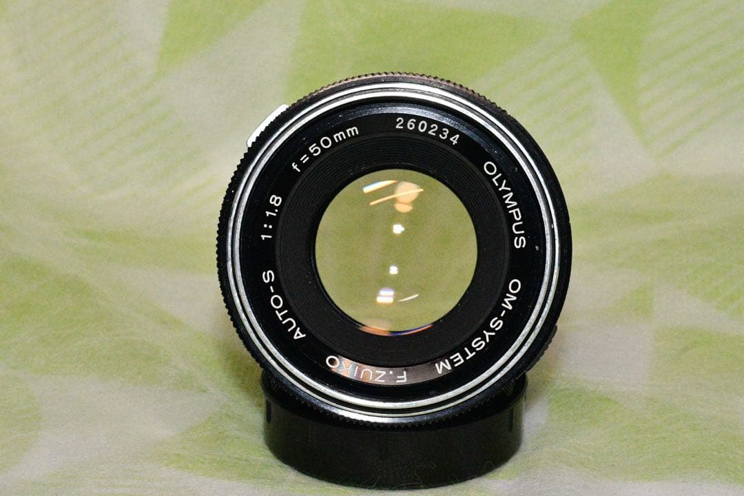 《動作品》OLYMPUS OM10 Silver+50/1.8 a406