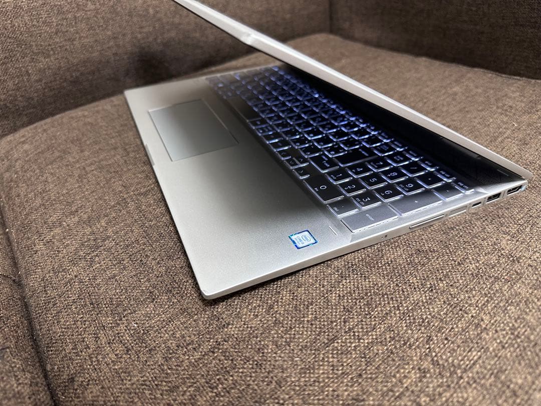 HP envy 15.6インチ 2-in-1 ノートPC バッテリー100％