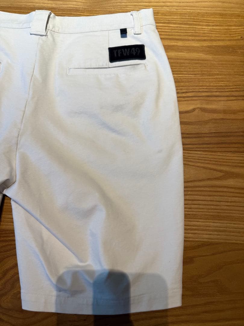 【美品・未使用】TFW49 ハーフパンツ ホワイト Mサイズ ゴルフにも◎