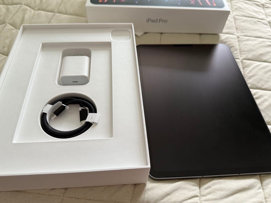 11インチiPad Pro（第4世代）Wi-Fi+ Cellular 256GB