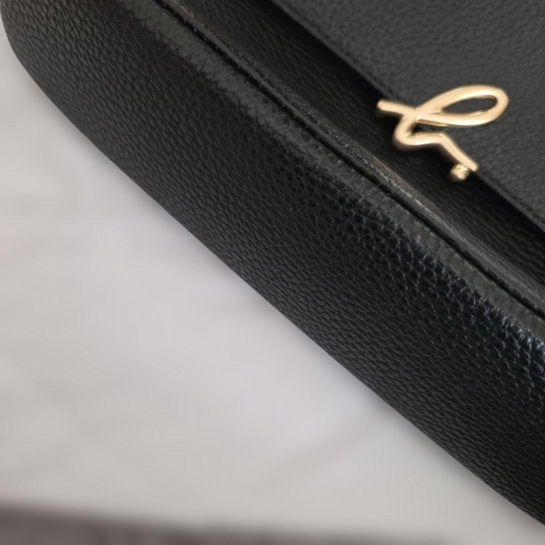 美品　アニエスベー　ショルダーバッグ　レザー　ブラック　ゴールド金具