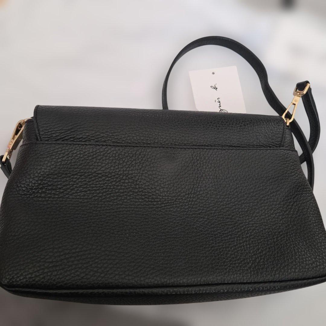 美品　アニエスベー　ショルダーバッグ　レザー　ブラック　ゴールド金具