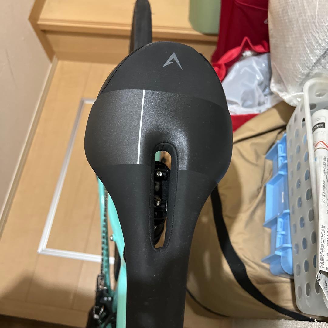 【2024年モデル】ビアンキ VIA NIRONE7 DISC SORA