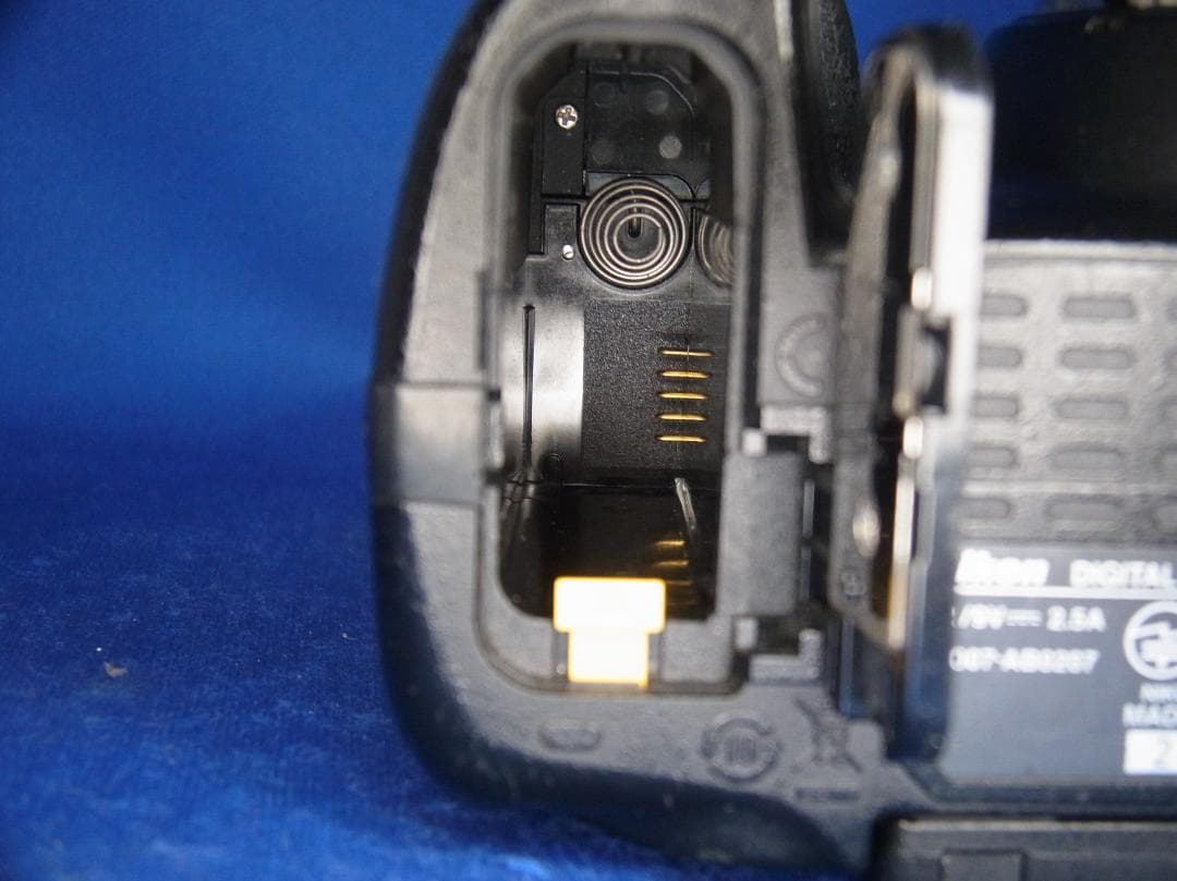 #3290 Nikon D5300 ボディ ジャンク 撮影できます