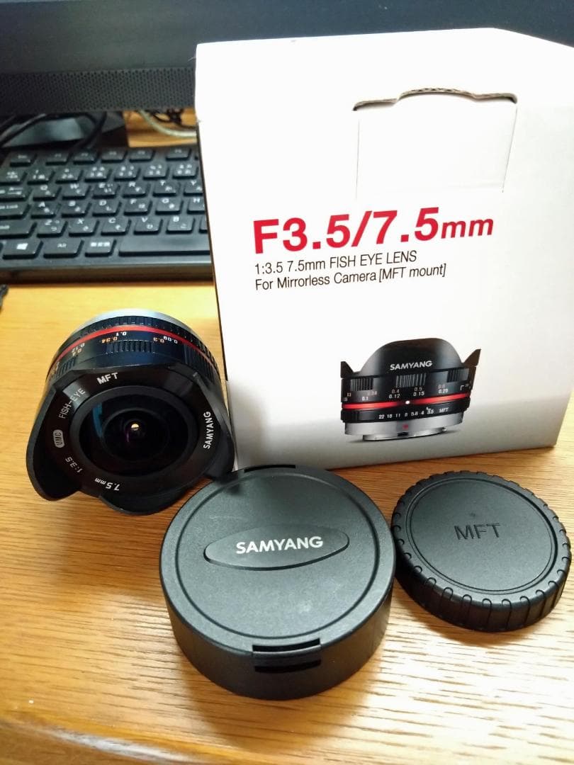 SAMYANG F3.5/7.5mm フィッシュアイレンズ