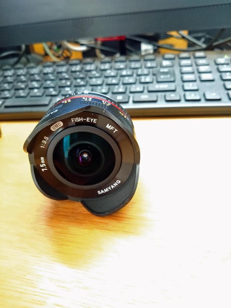 SAMYANG F3.5/7.5mm フィッシュアイレンズ