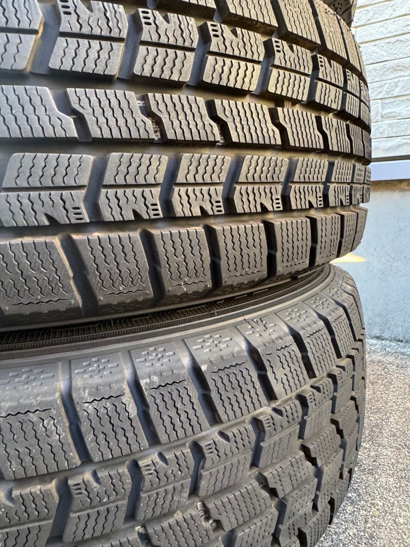 ライズ　195-65-16アルミホイール付きスタッドレスタイヤ4本セット