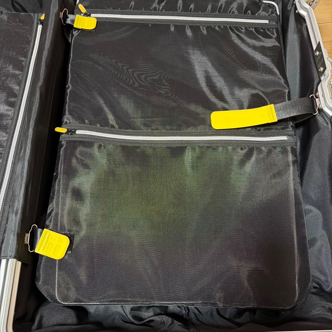 innovator イノベータースーツケース　96リットル