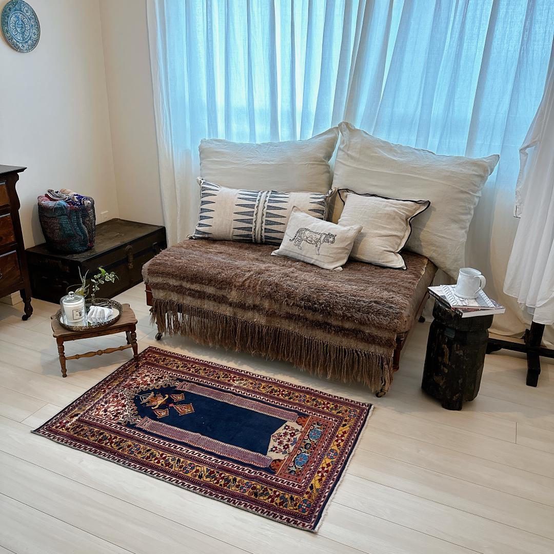 トルコ製ヴィンテージラグ838レア 高級 カイセリ ネイビー イエロー ピンク