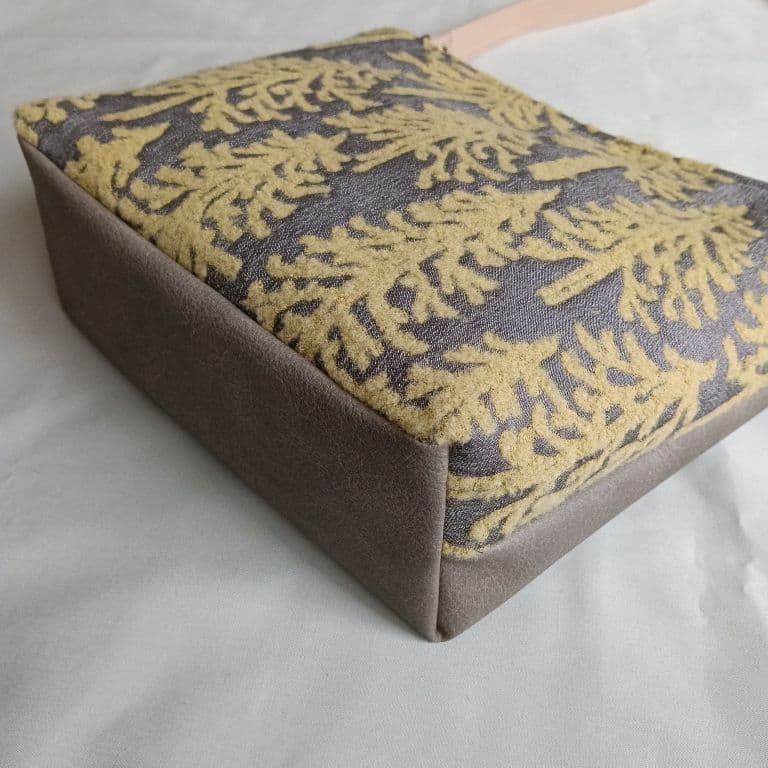 ☆プラム堂∬☆ミナペルホネン　大きめショルダーバッグ　メッツァ