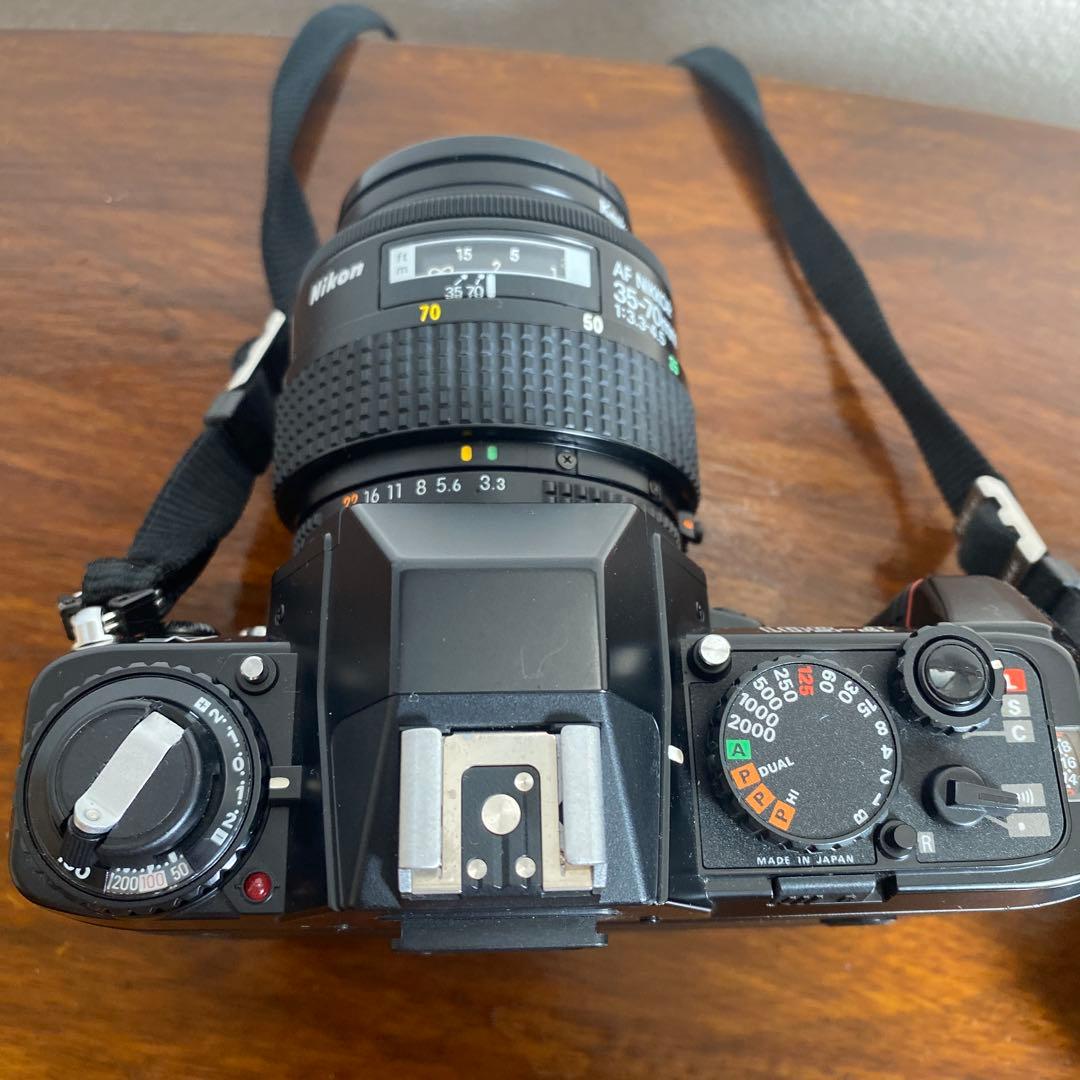 Nikon F-501 フィルム一眼レフカメラ