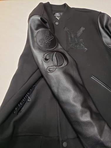 レア⭐️ Pro Standard LA Dodgers スタジャン 黒 2XL