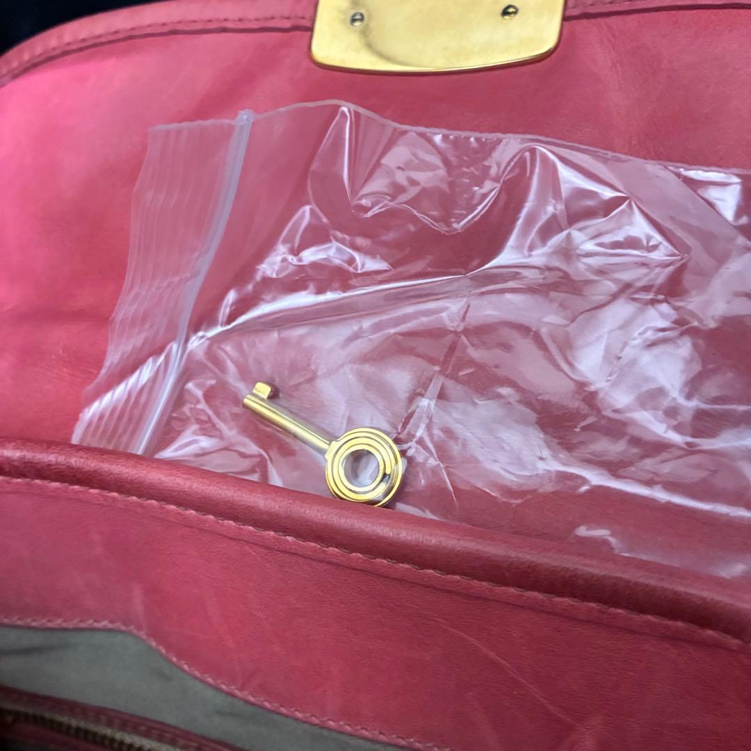 MIU MIU ピンク マトラッショルダーバッグ 2WAY