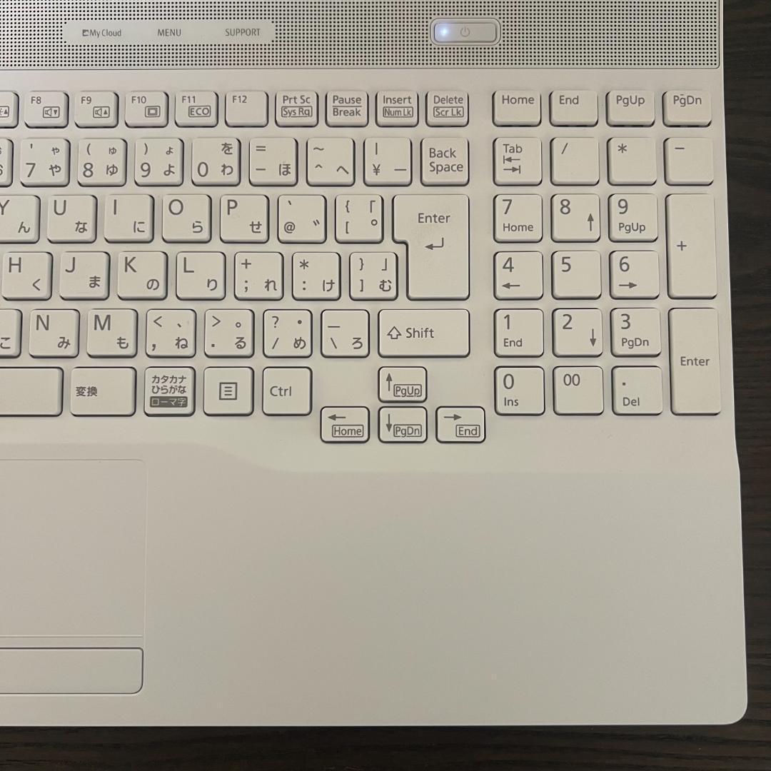 コスパ◎富士通 LIFEBOOK✨SSD240GB☆メモリ8GB☆Core i3