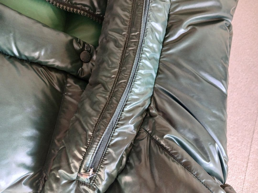 ヴィンテージ　メンズモンクレールMONCLER ダウンジャケット ダークグリーン