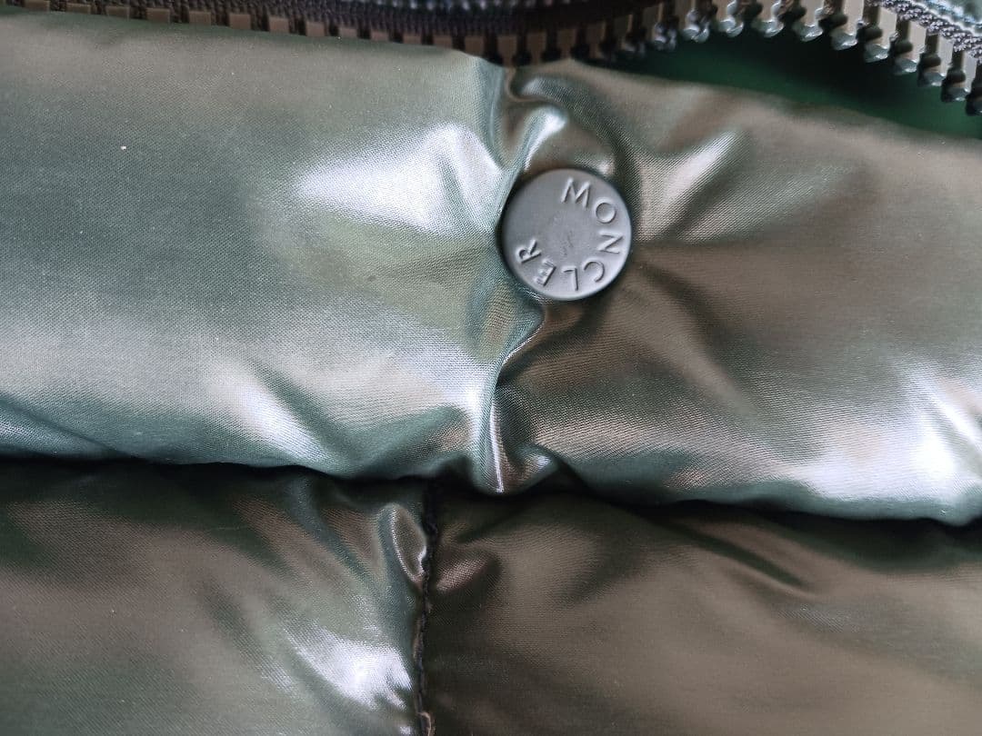 ヴィンテージ　メンズモンクレールMONCLER ダウンジャケット ダークグリーン