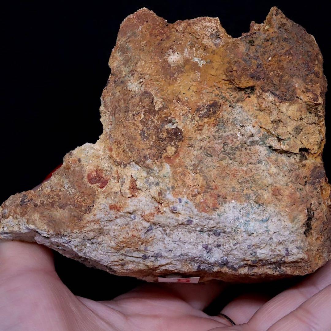 カリフォルア産 コランダム 原石 399.5g CRD100 鉱物　天然石