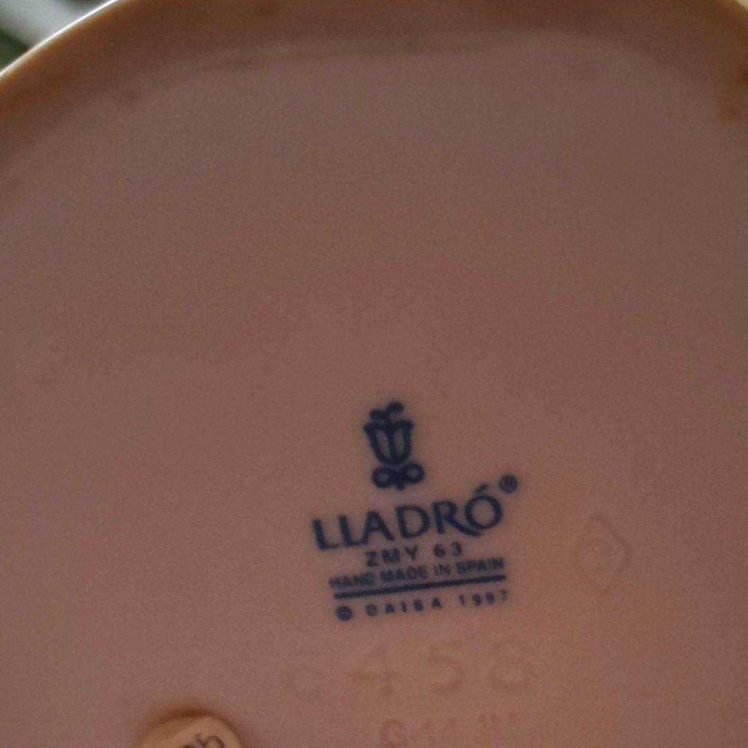 リヤドロ　LLADRO 「愛の泉」#6458