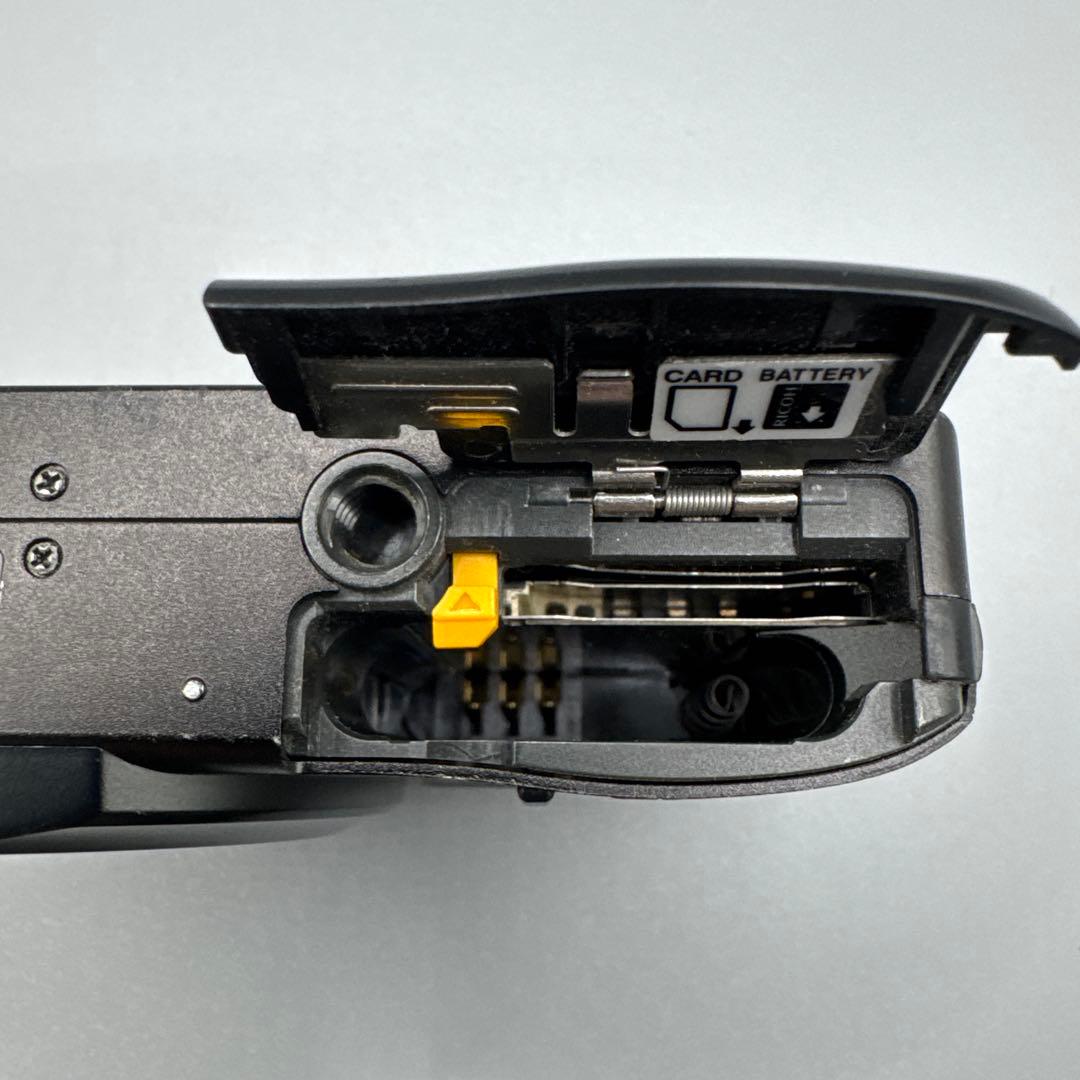 B192 RICOH CX4 コンパクト デジタル カメラ デジカメ コンデジ